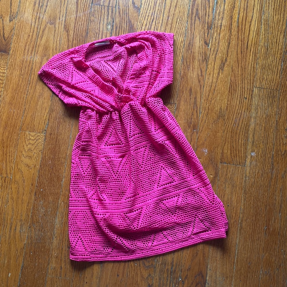 🌿3/$10 Hot pink cover up